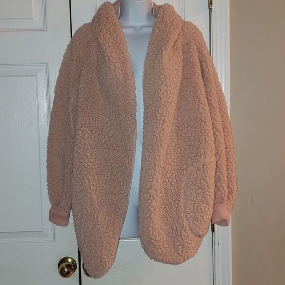 LulaRoe  teddy bear jacket light rose hooded  sherpa jacket  Sz M - Picture 1 of 6